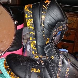 orange cameo fila sneakers sz 13